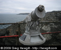 Violent weather had cracked and destroyed the mount of this telescope
