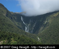 A cirque with many waterfalls